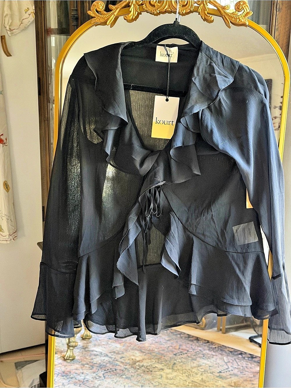 Few Moda kourt NWT Anessa Sheer Ruffle Blouse in Black Size 2